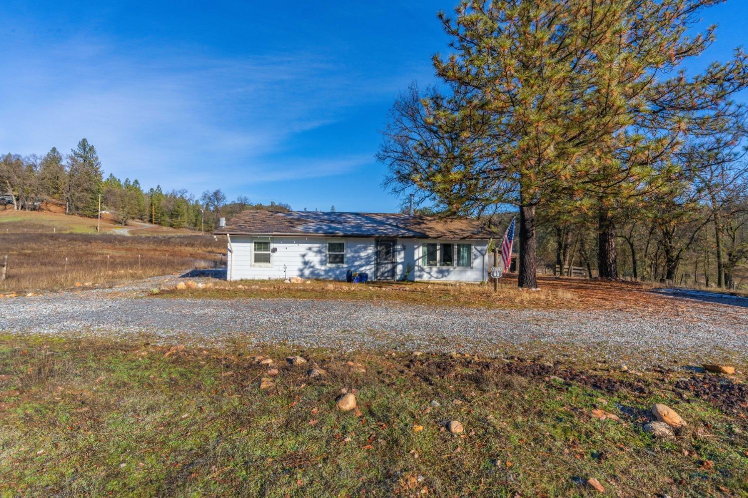 5571 Old Emigrant Trail E