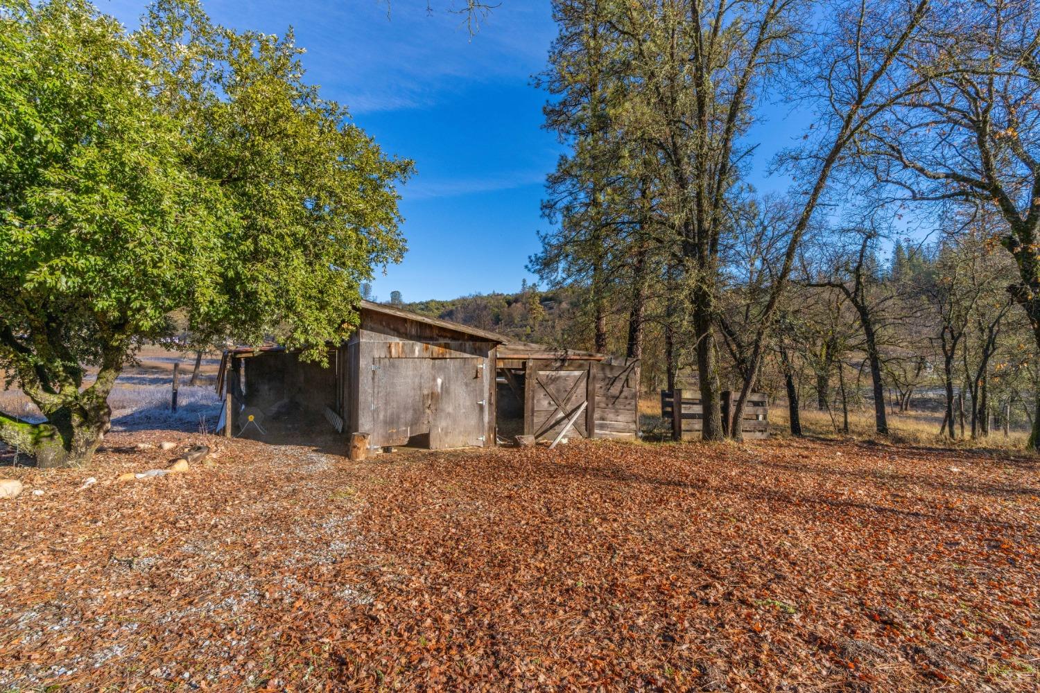 5571 Old Emigrant Trail E