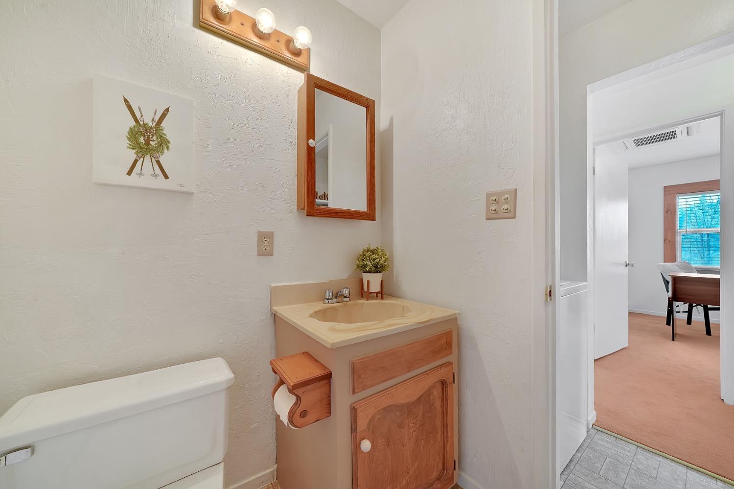 5571 Old Emigrant Trail E