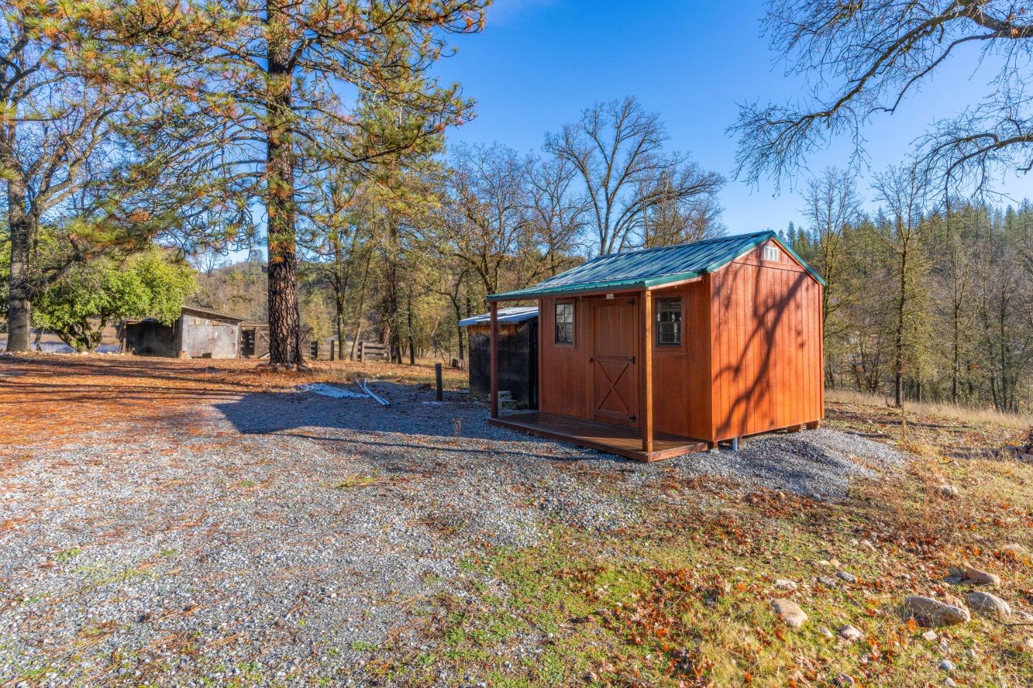 5571 Old Emigrant Trail E