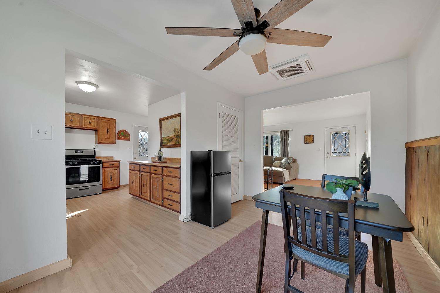 5571 Old Emigrant Trail E