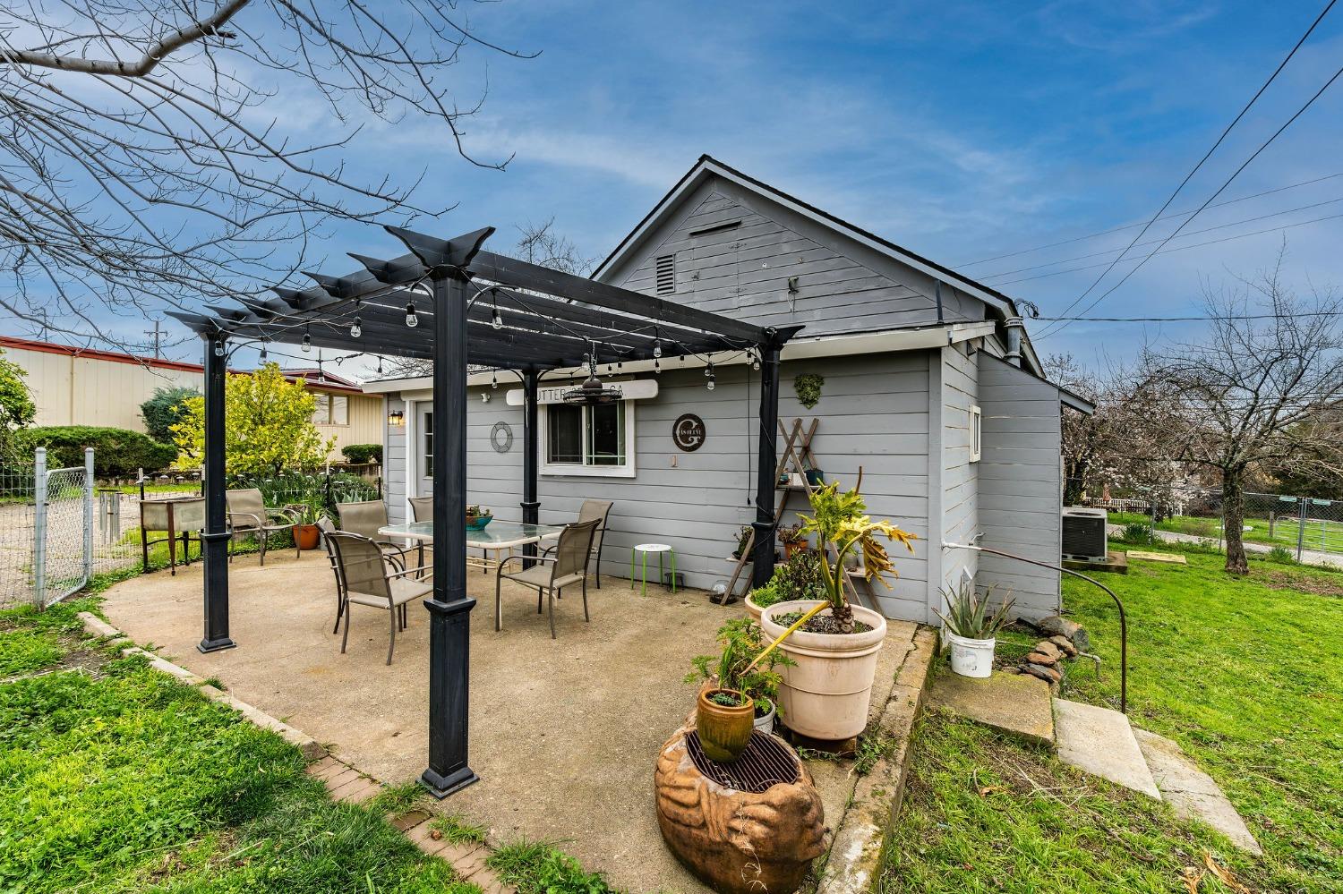 420 Sutter Hill Road