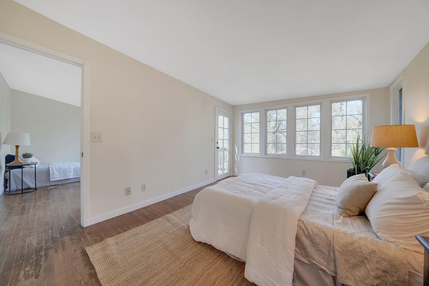 14575 Emigrant Trail