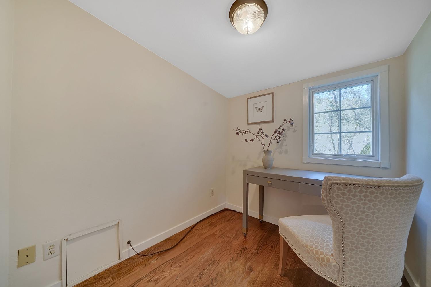 14575 Emigrant Trail