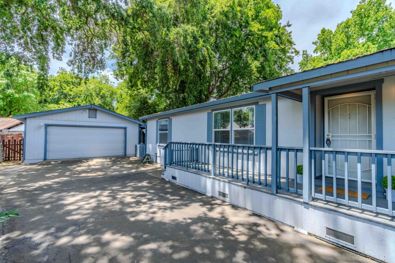 654 W Marlette Street