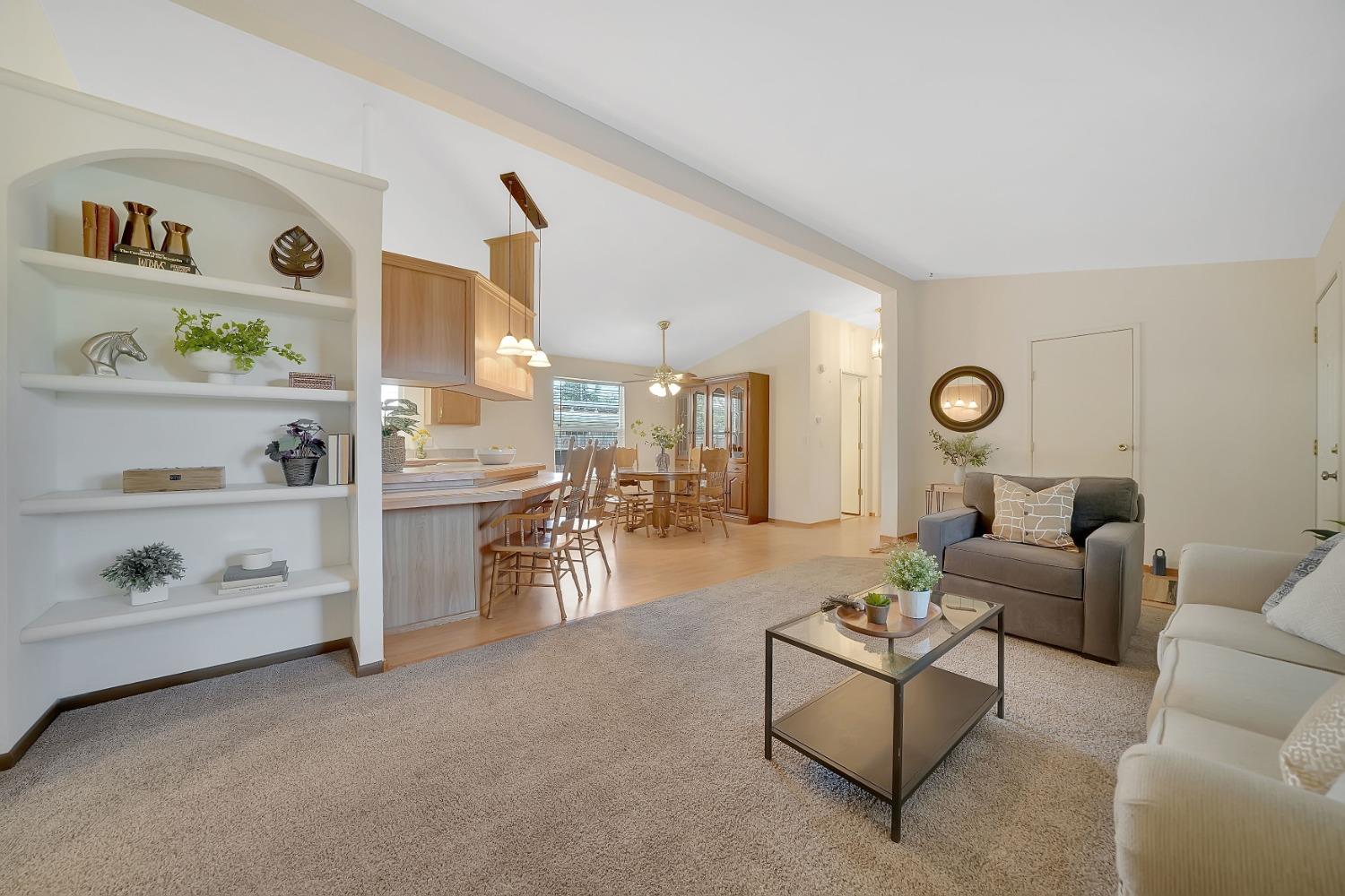 654 W Marlette Street