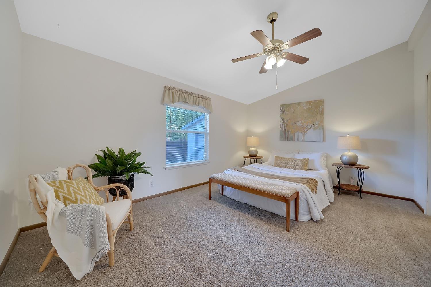 654 W Marlette Street