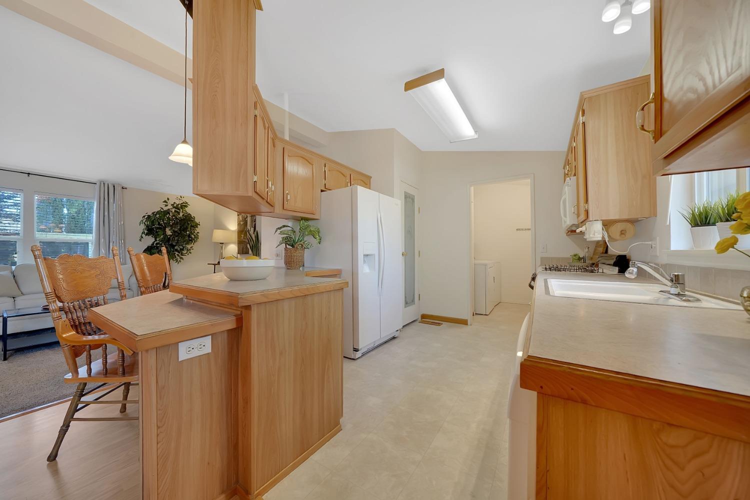 654 W Marlette Street