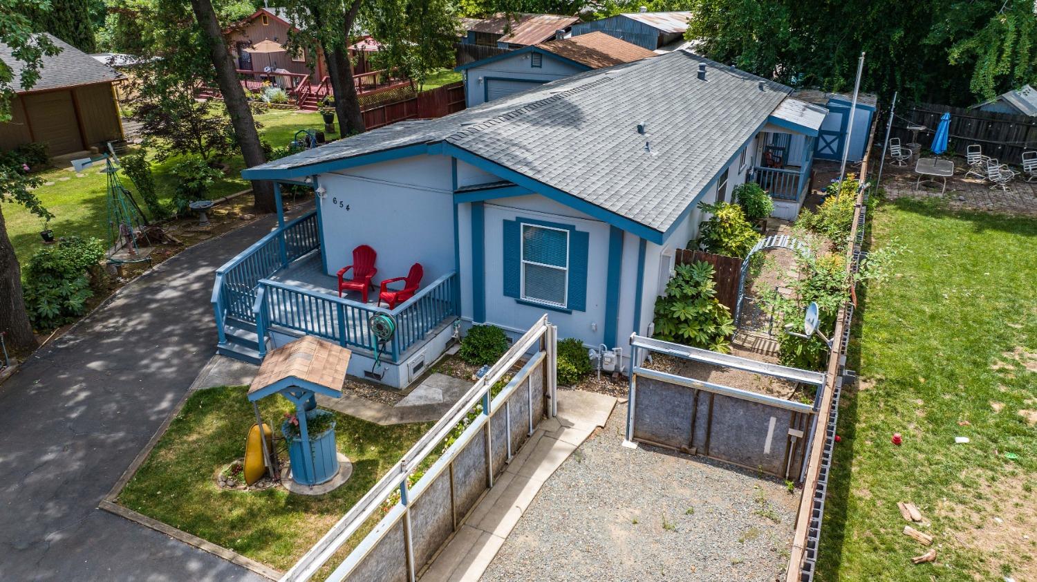 654 W Marlette Street