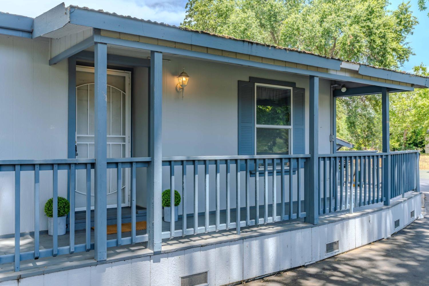 654 W Marlette Street