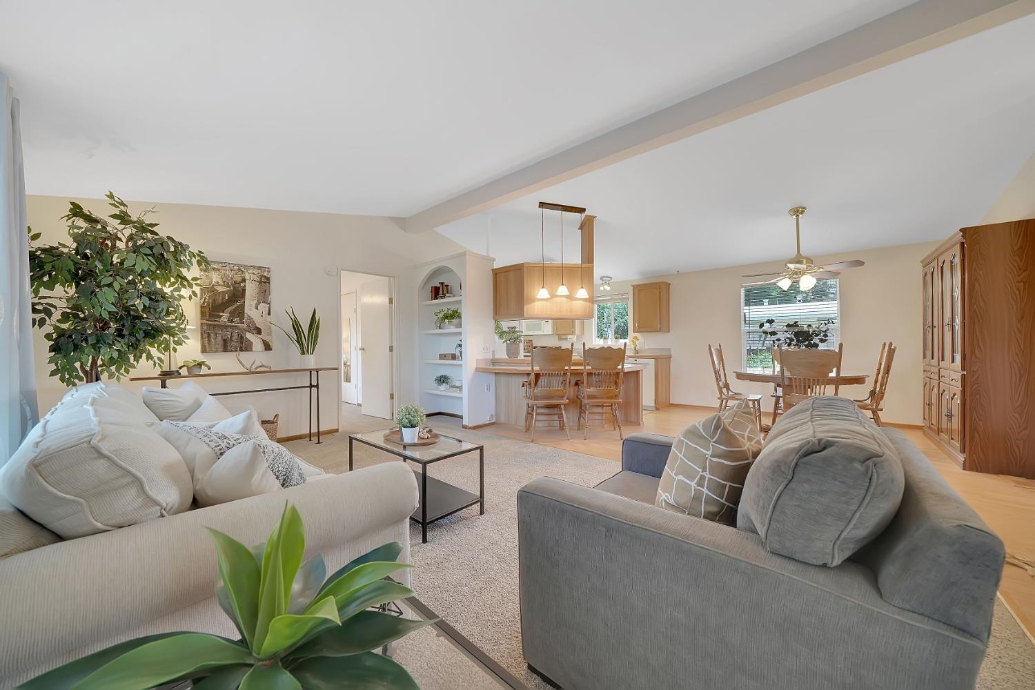 654 W Marlette Street