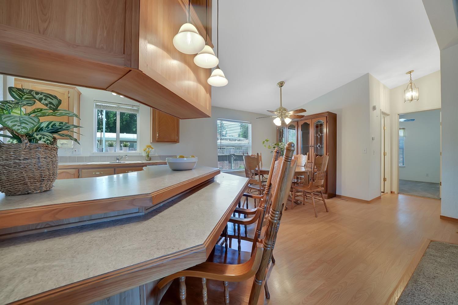 654 W Marlette Street