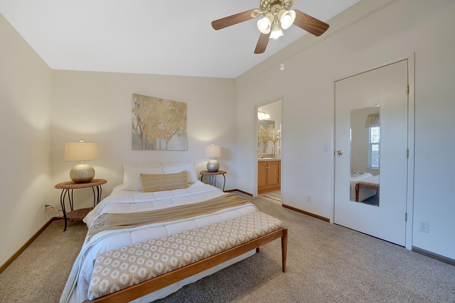 654 W Marlette Street