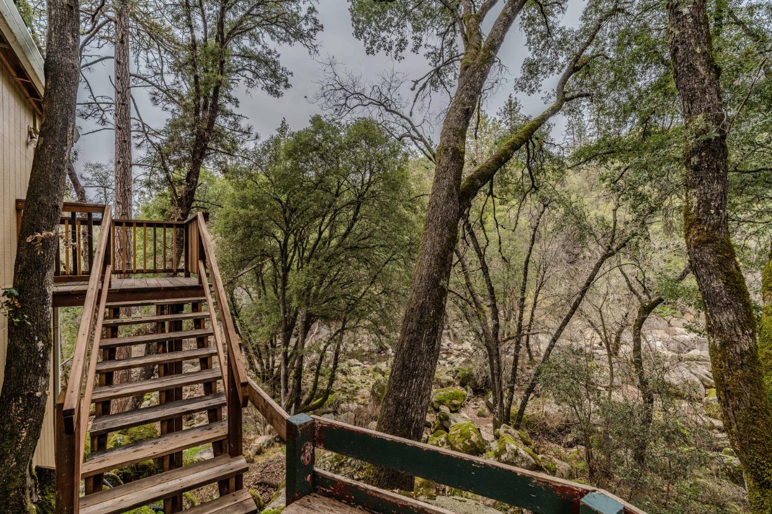 14583 Emigrant Trail