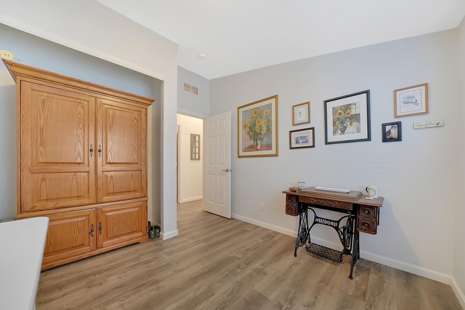 1400 W Marlette Street 85