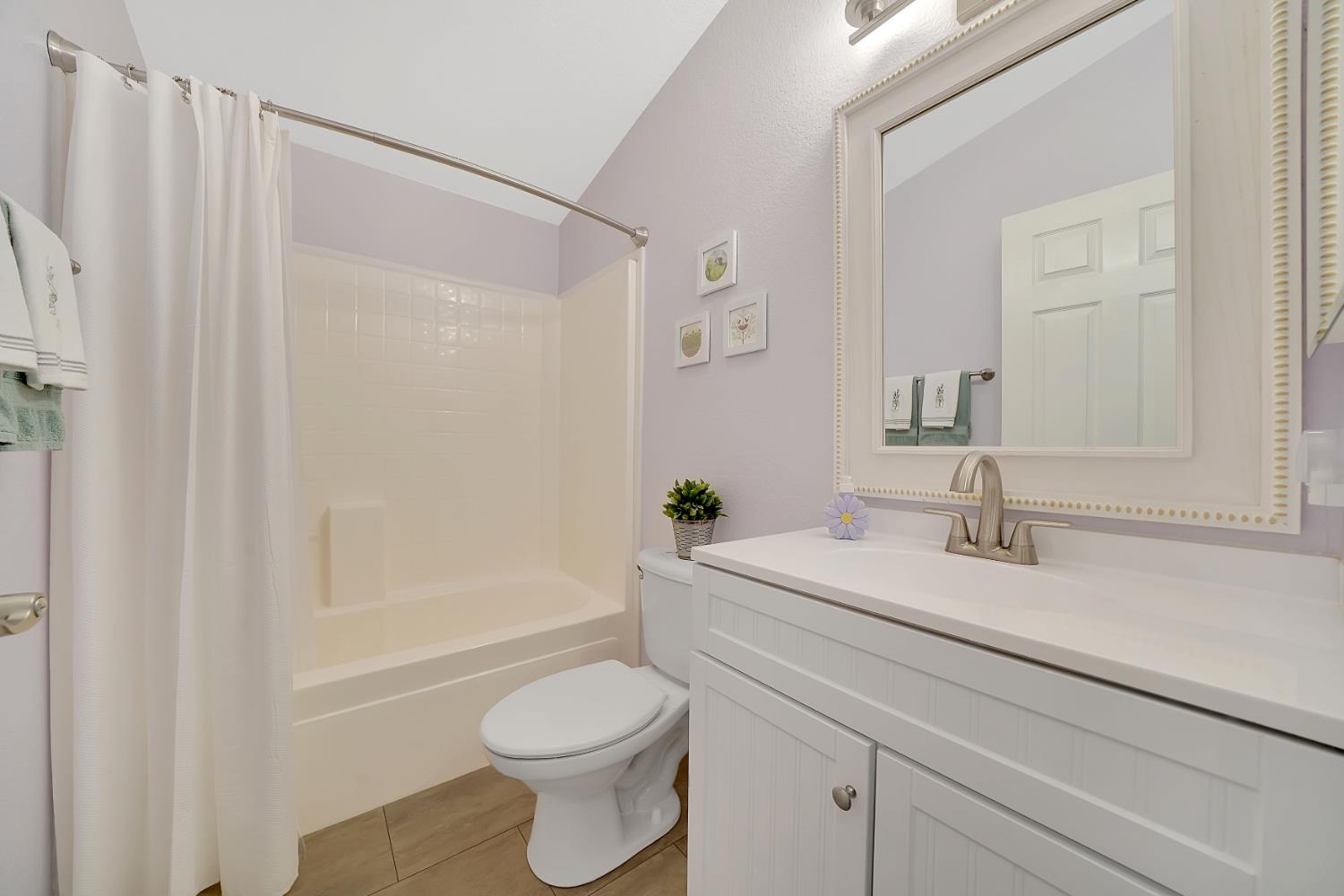 1400 W Marlette Street 85