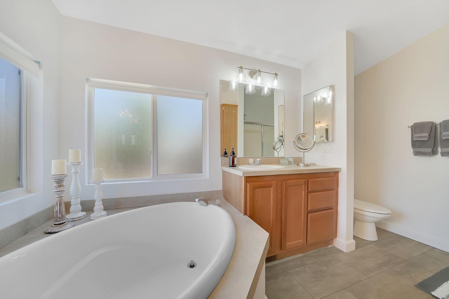 1400 W Marlette Street 85