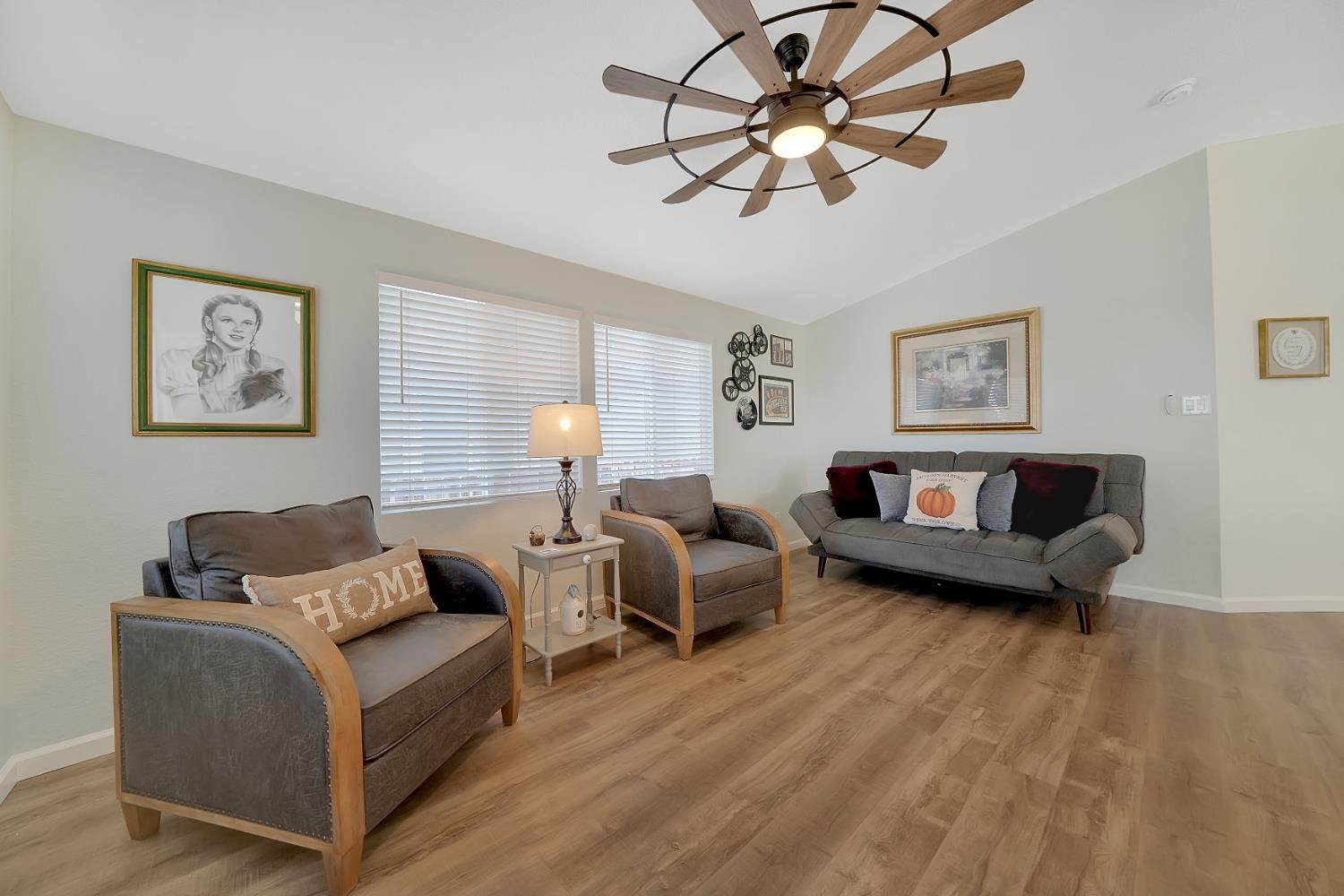 1400 W Marlette Street 85