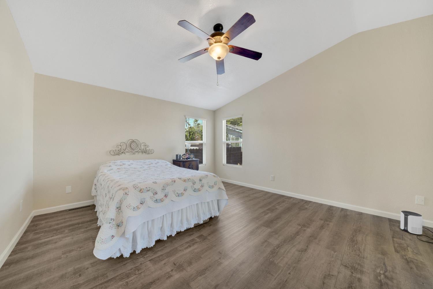 1400 W Marlette Street 85