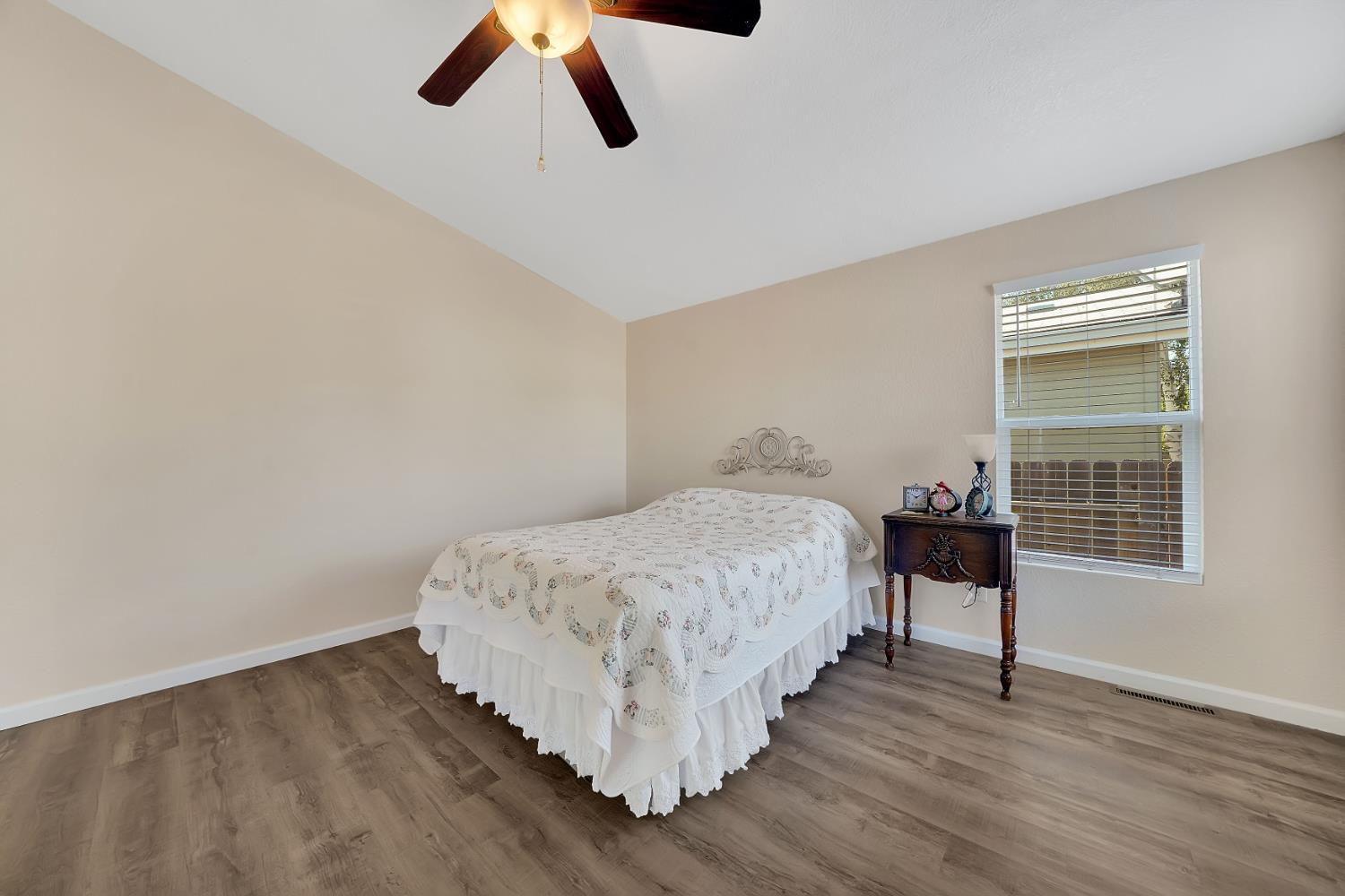 1400 W Marlette Street 85