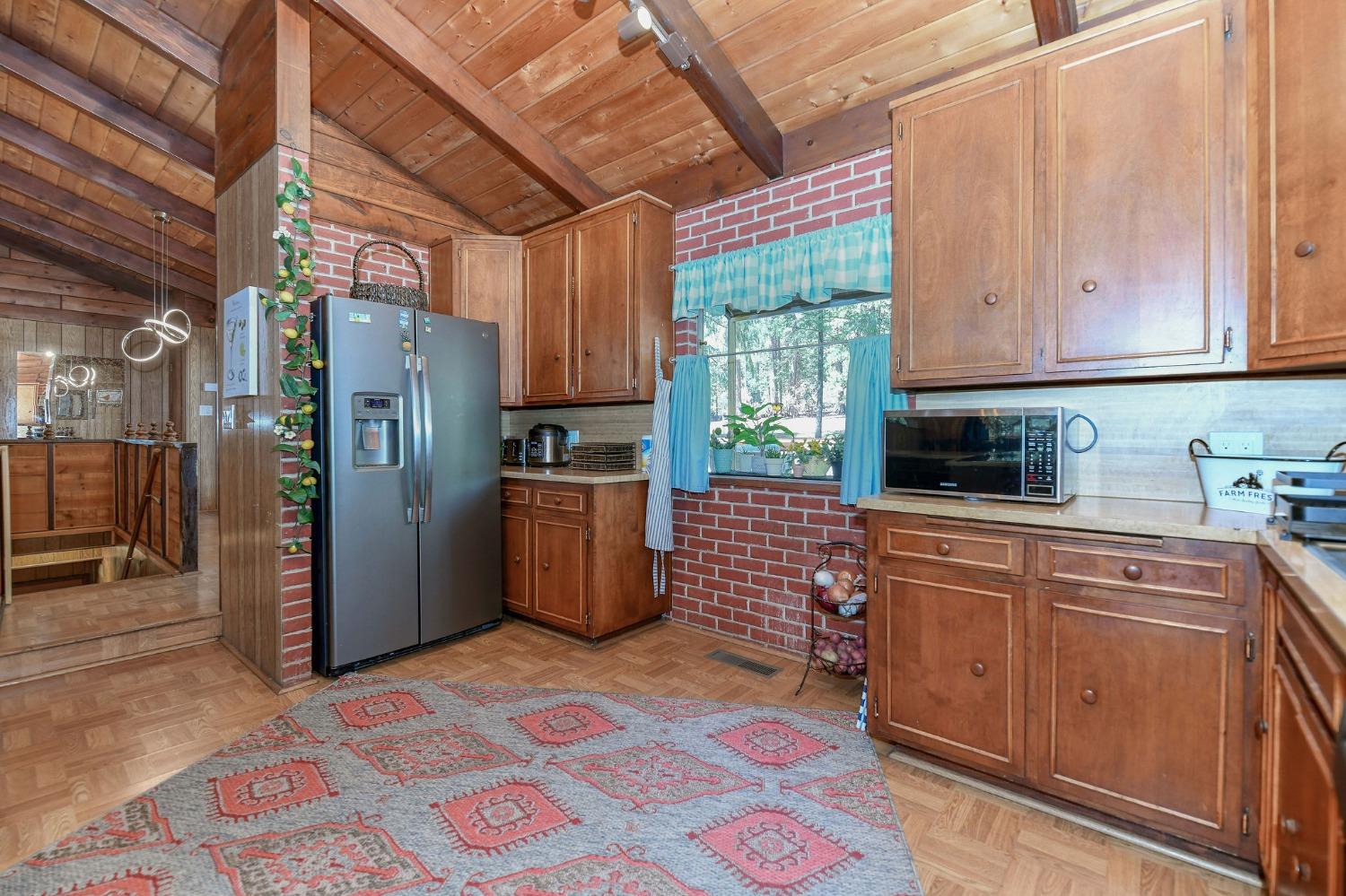 25215 Sugar Pine Drive