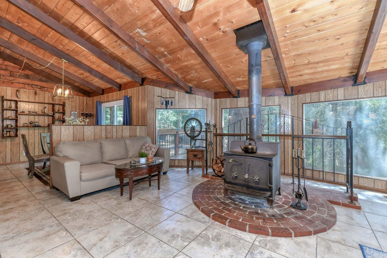 25215 Sugar Pine Drive