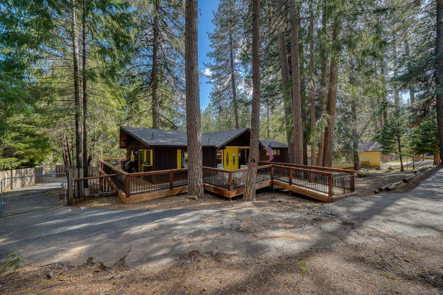25215 Sugar Pine Drive