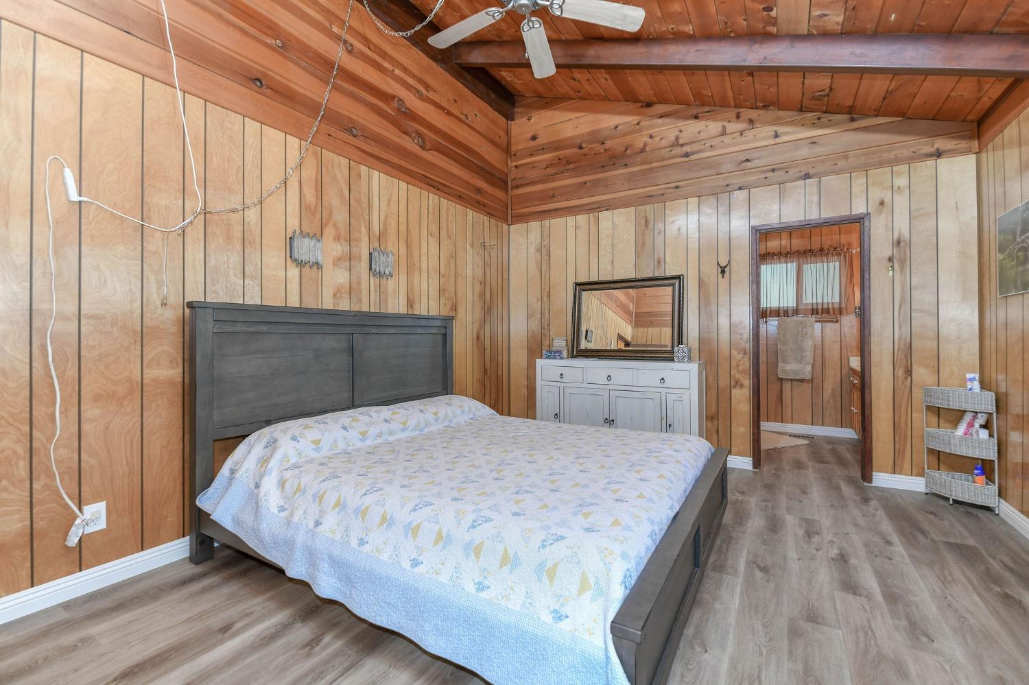 25215 Sugar Pine Drive