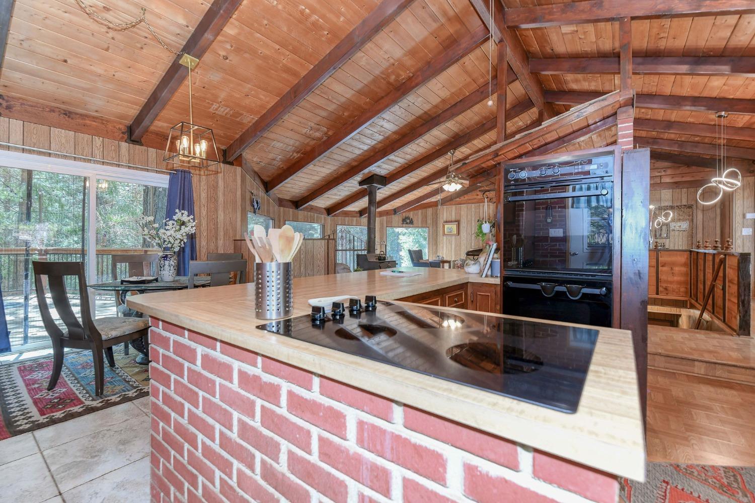 25215 Sugar Pine Drive