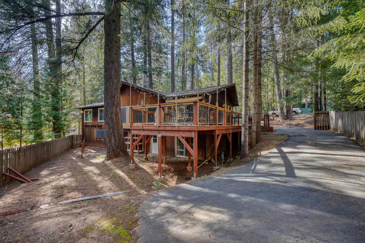 25215 Sugar Pine Drive