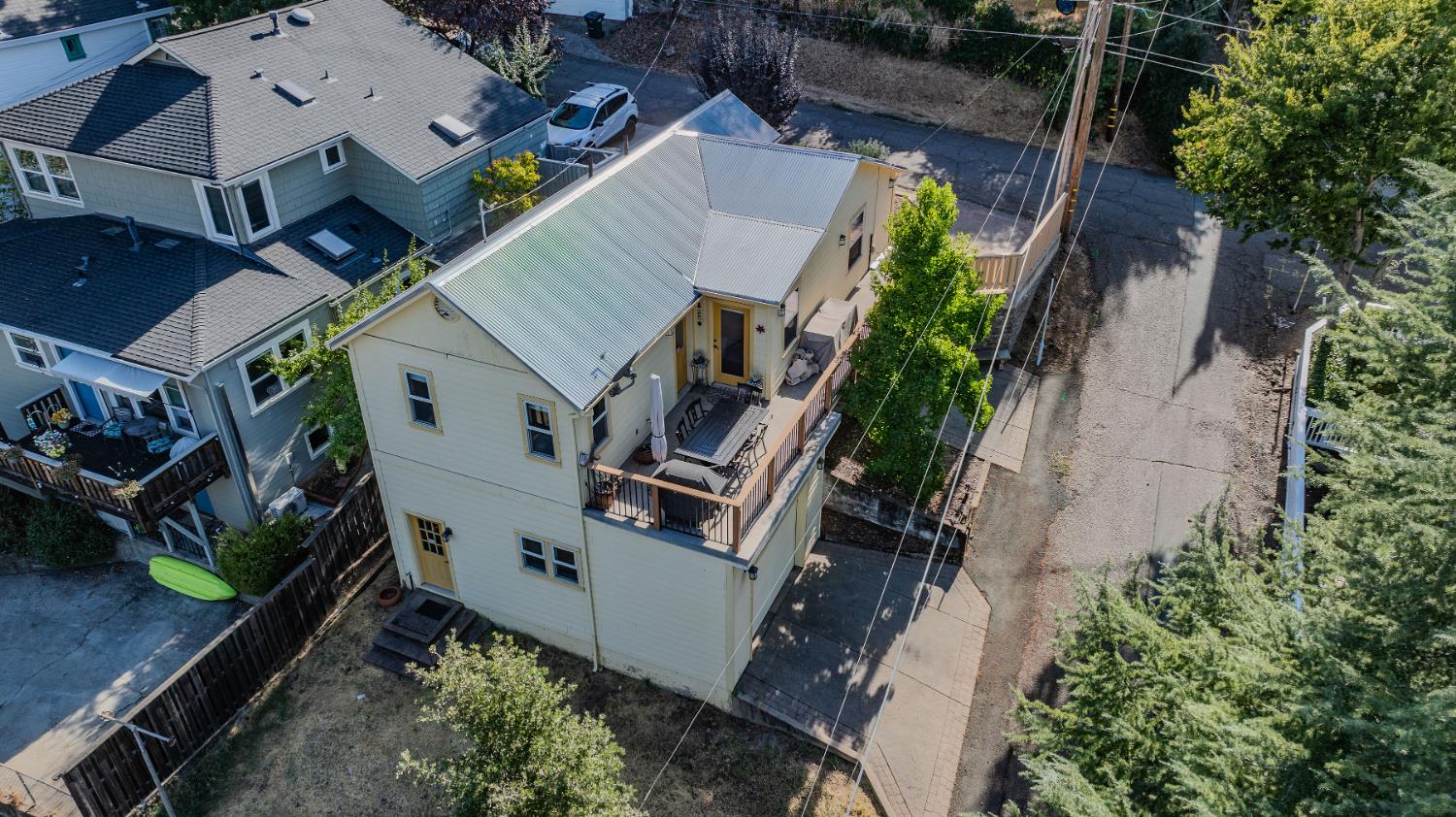 110 Dennis Street