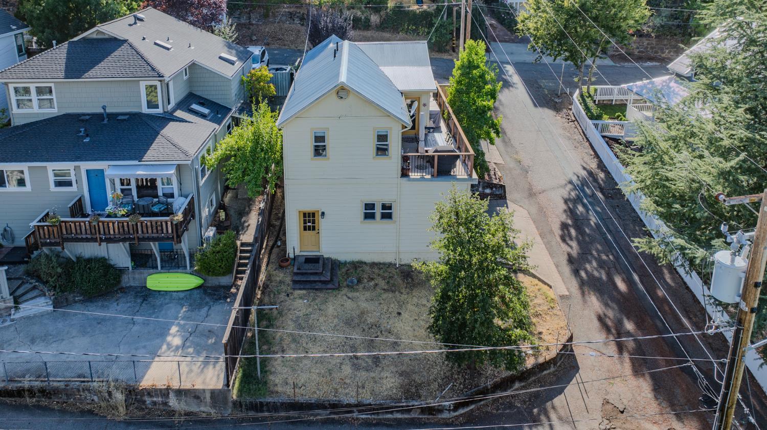 110 Dennis Street