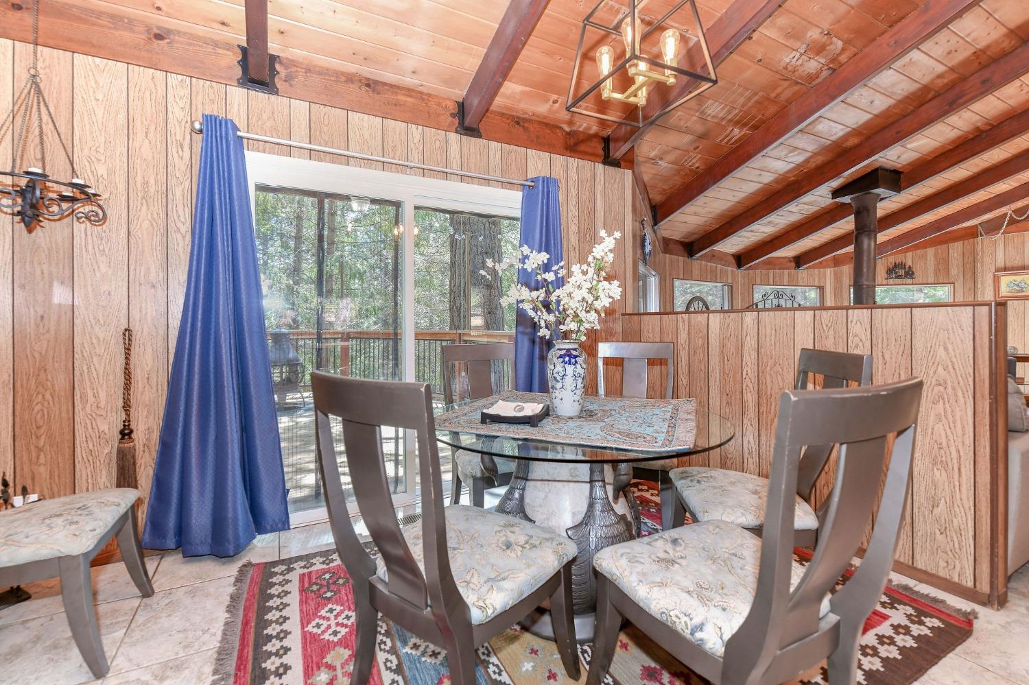 25215 Sugar Pine Drive