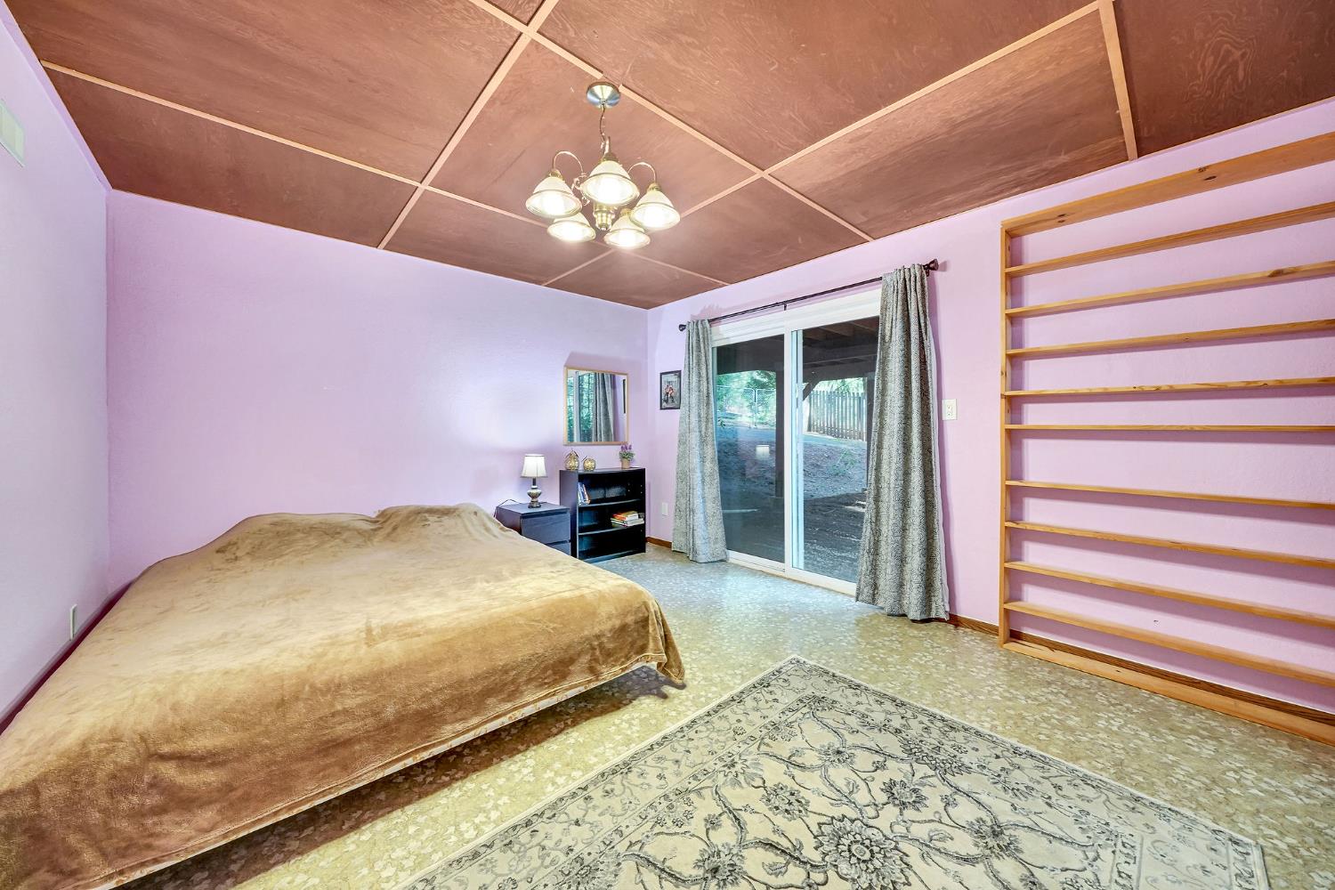 25215 Sugar Pine Drive