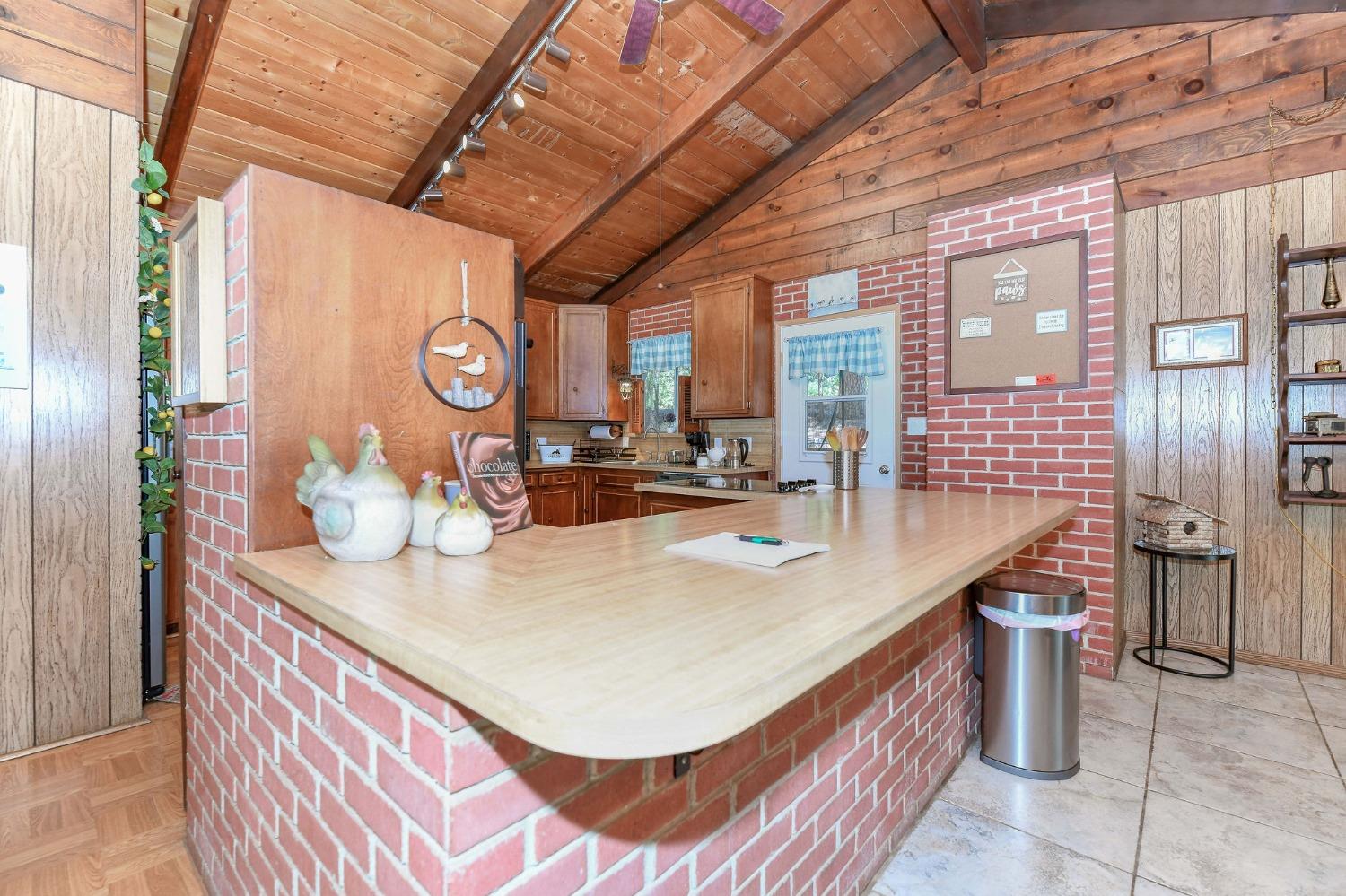 25215 Sugar Pine Drive