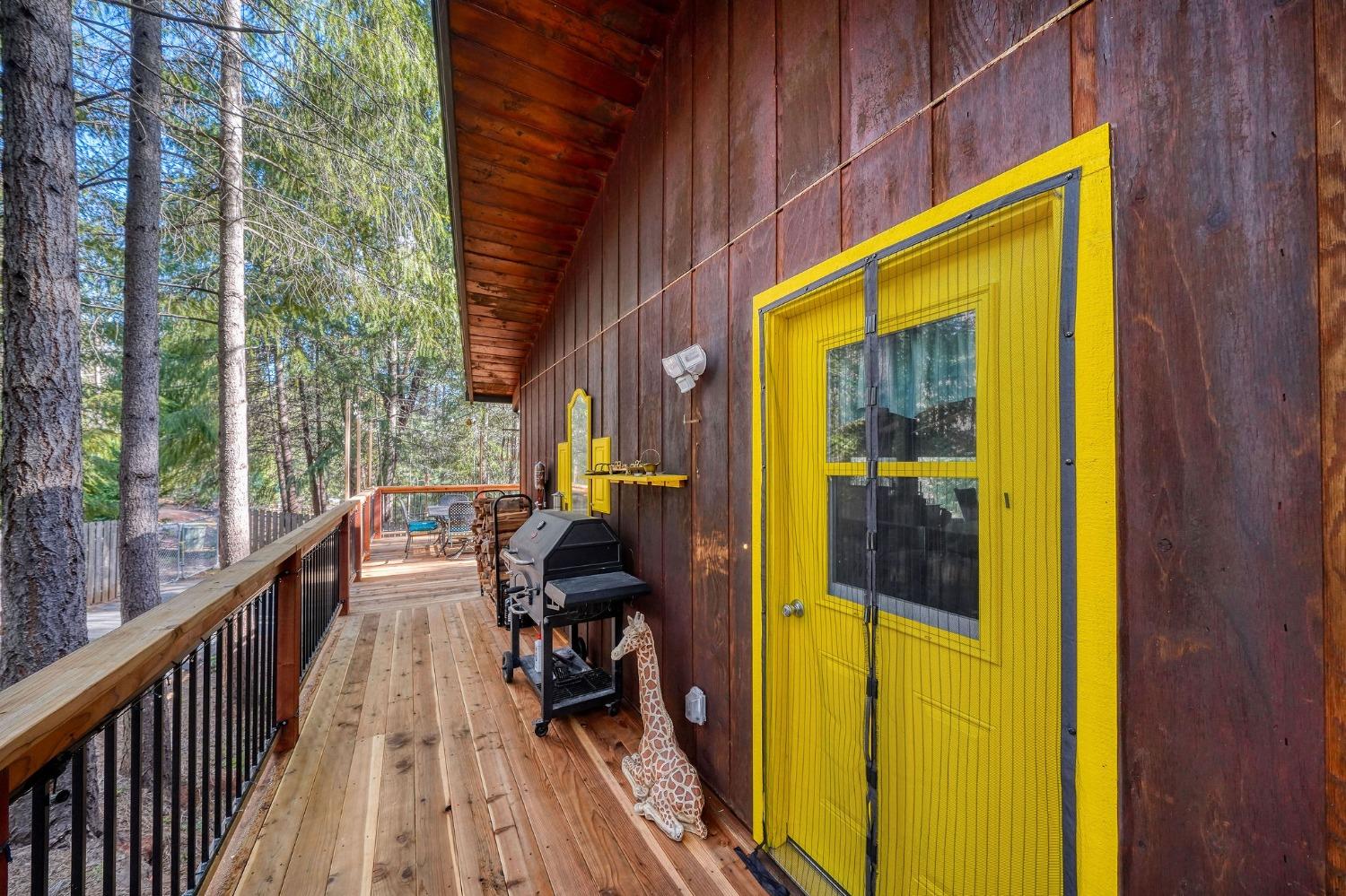 25215 Sugar Pine Drive