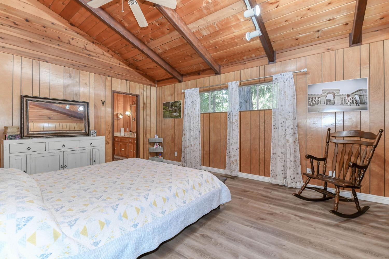 25215 Sugar Pine Drive