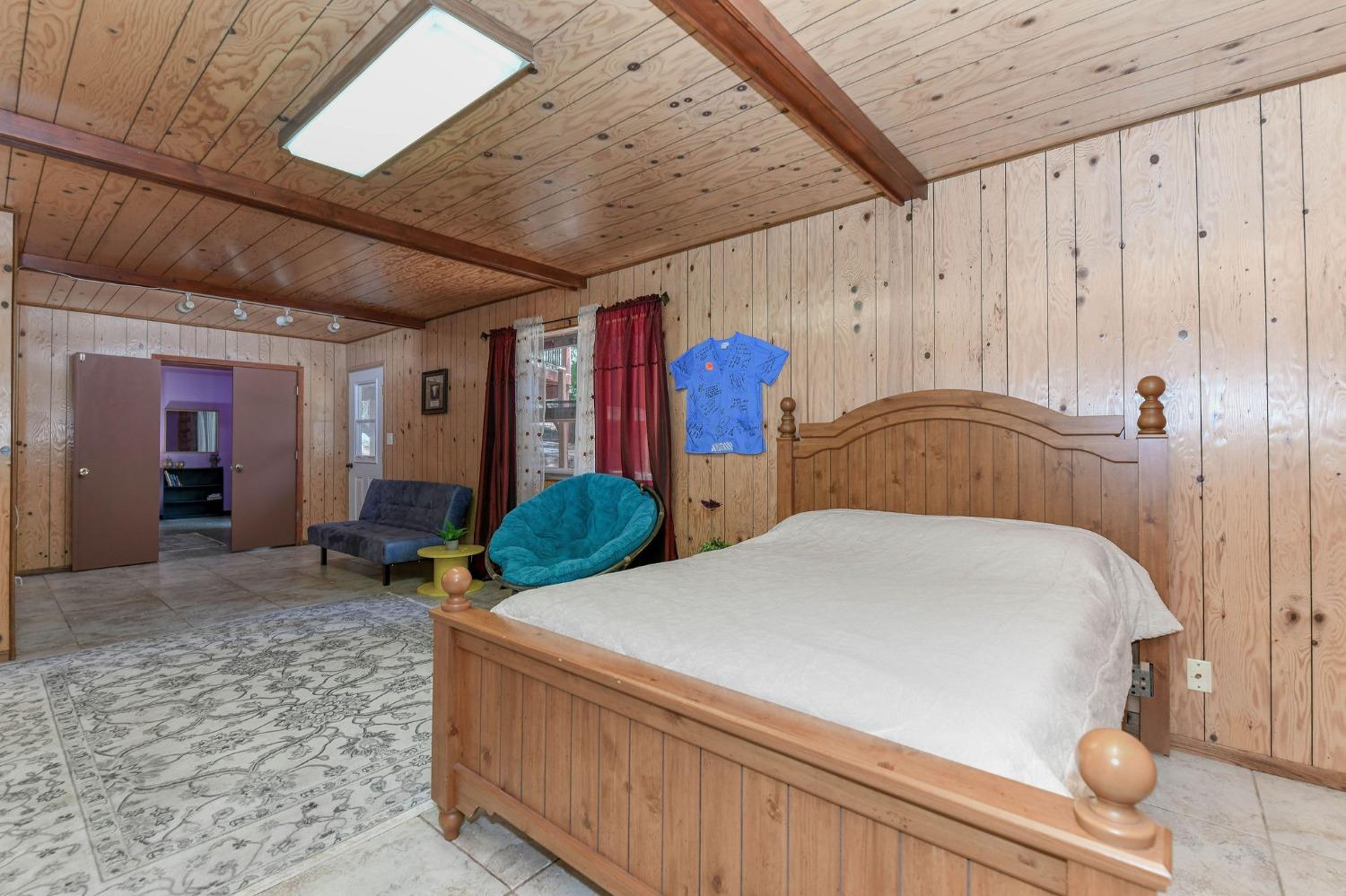 25215 Sugar Pine Drive