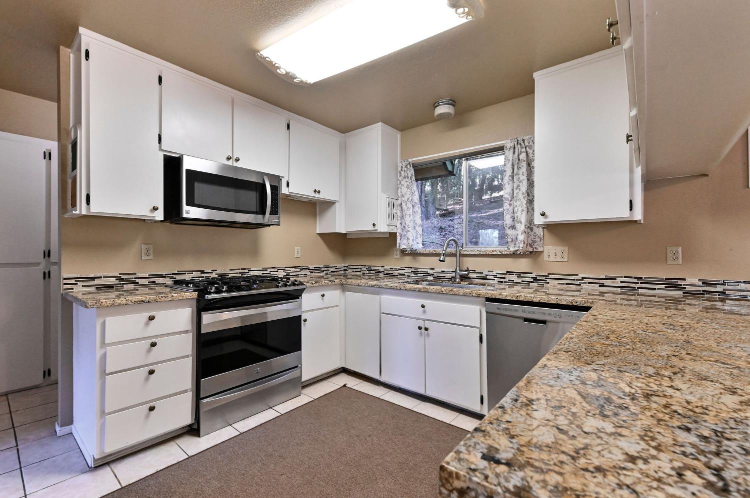 27095 Antelope Drive