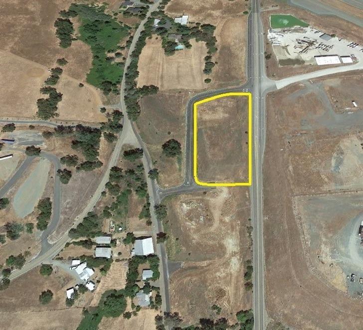 135 Central Eureka Drive