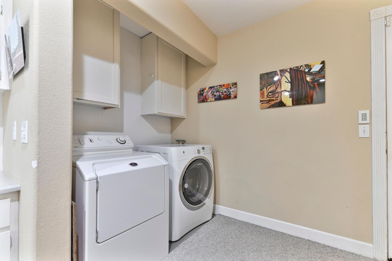 10621 Fleehart Street