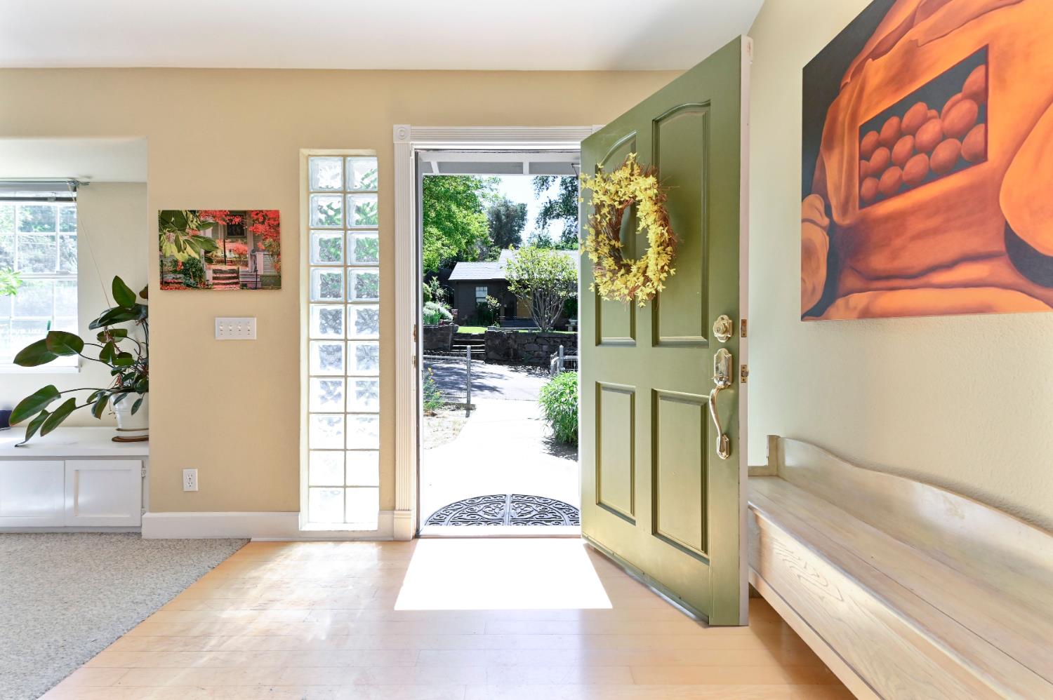 10621 Fleehart Street