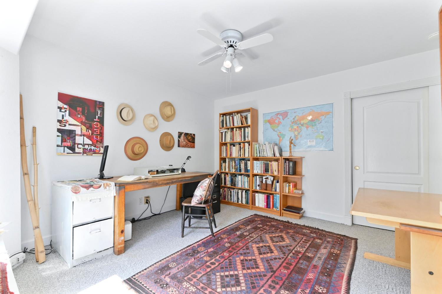 10621 Fleehart Street