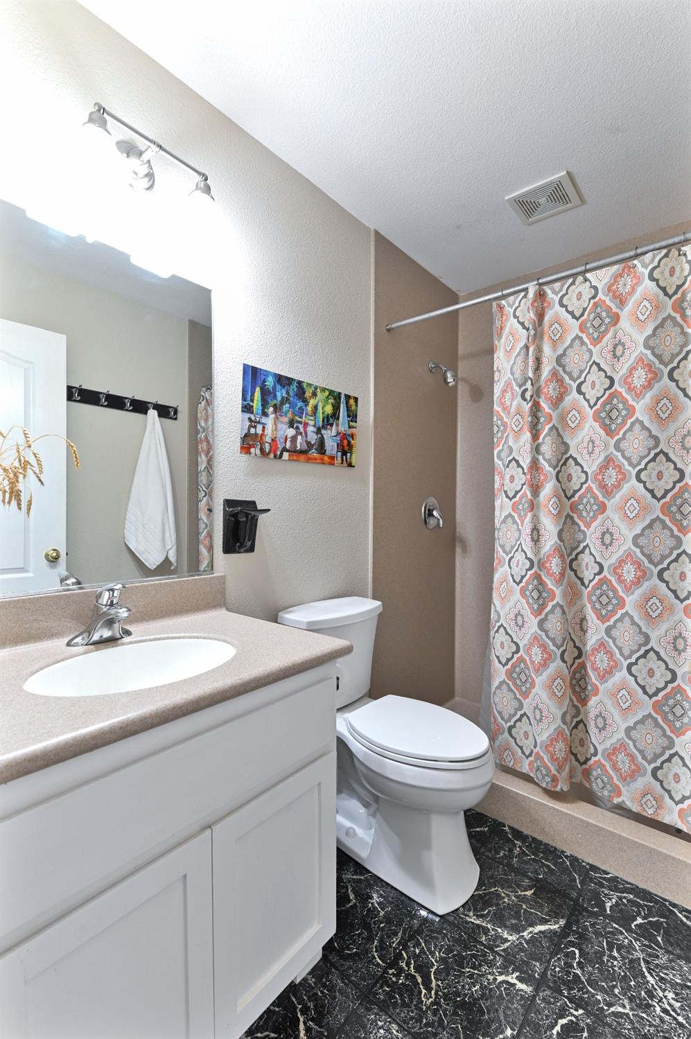 10621 Fleehart Street