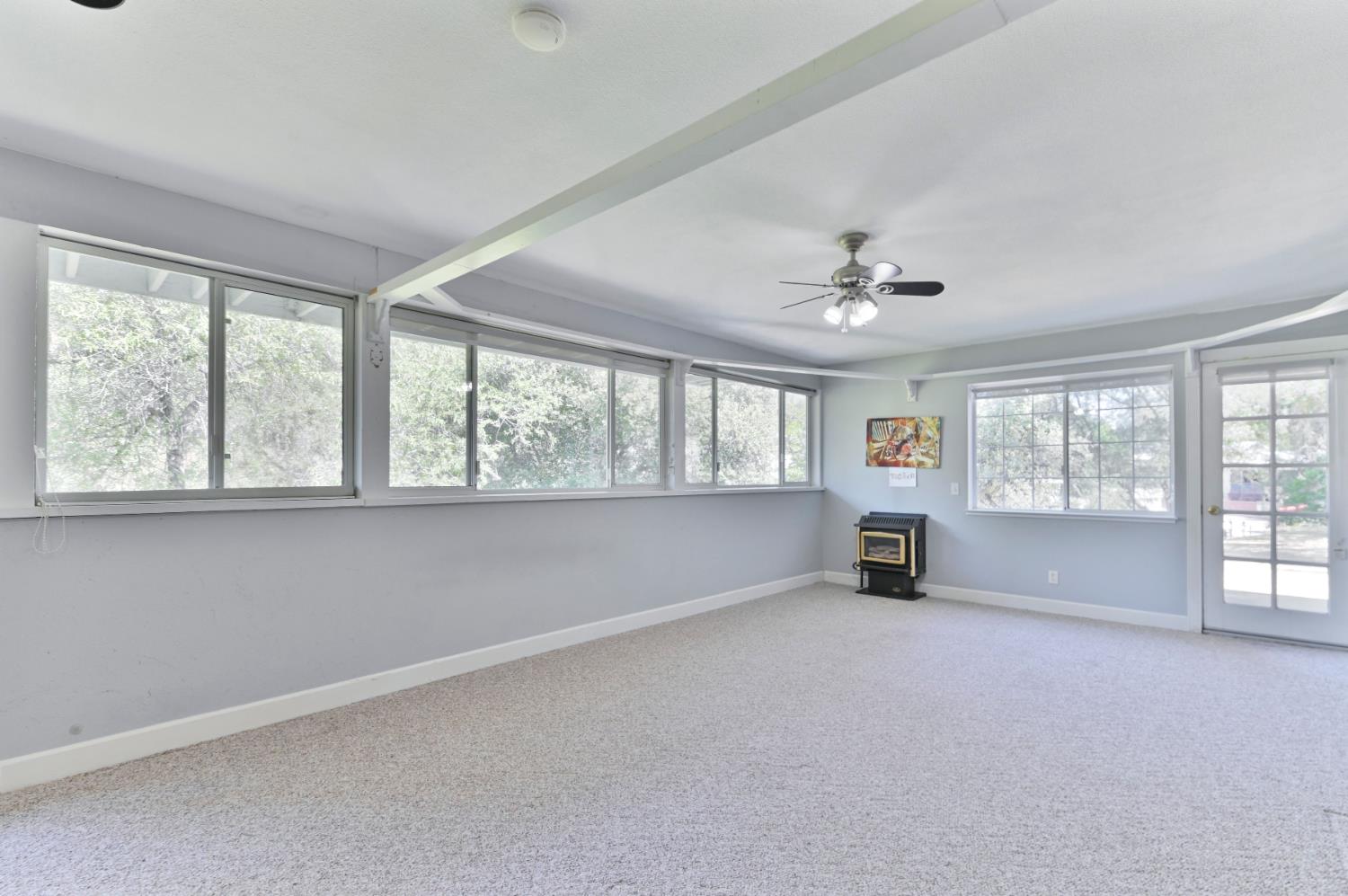 10621 Fleehart Street