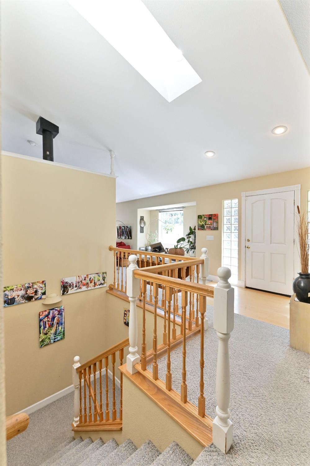 10621 Fleehart Street