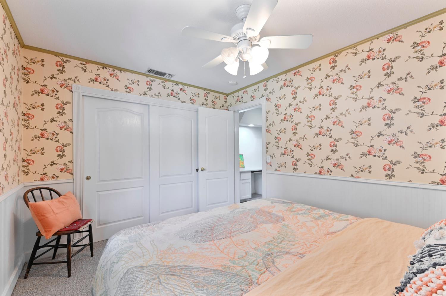 10621 Fleehart Street