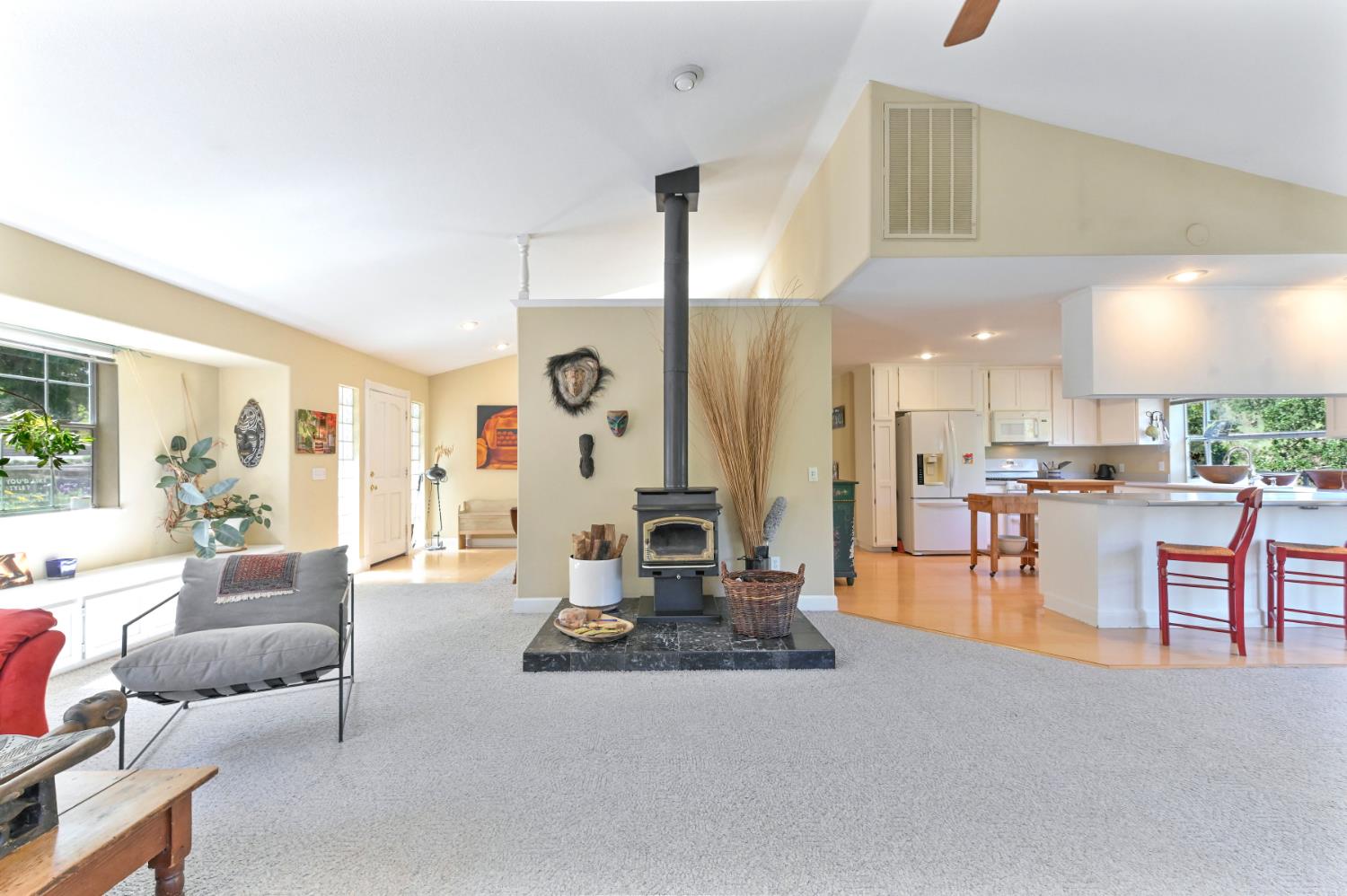 10621 Fleehart Street