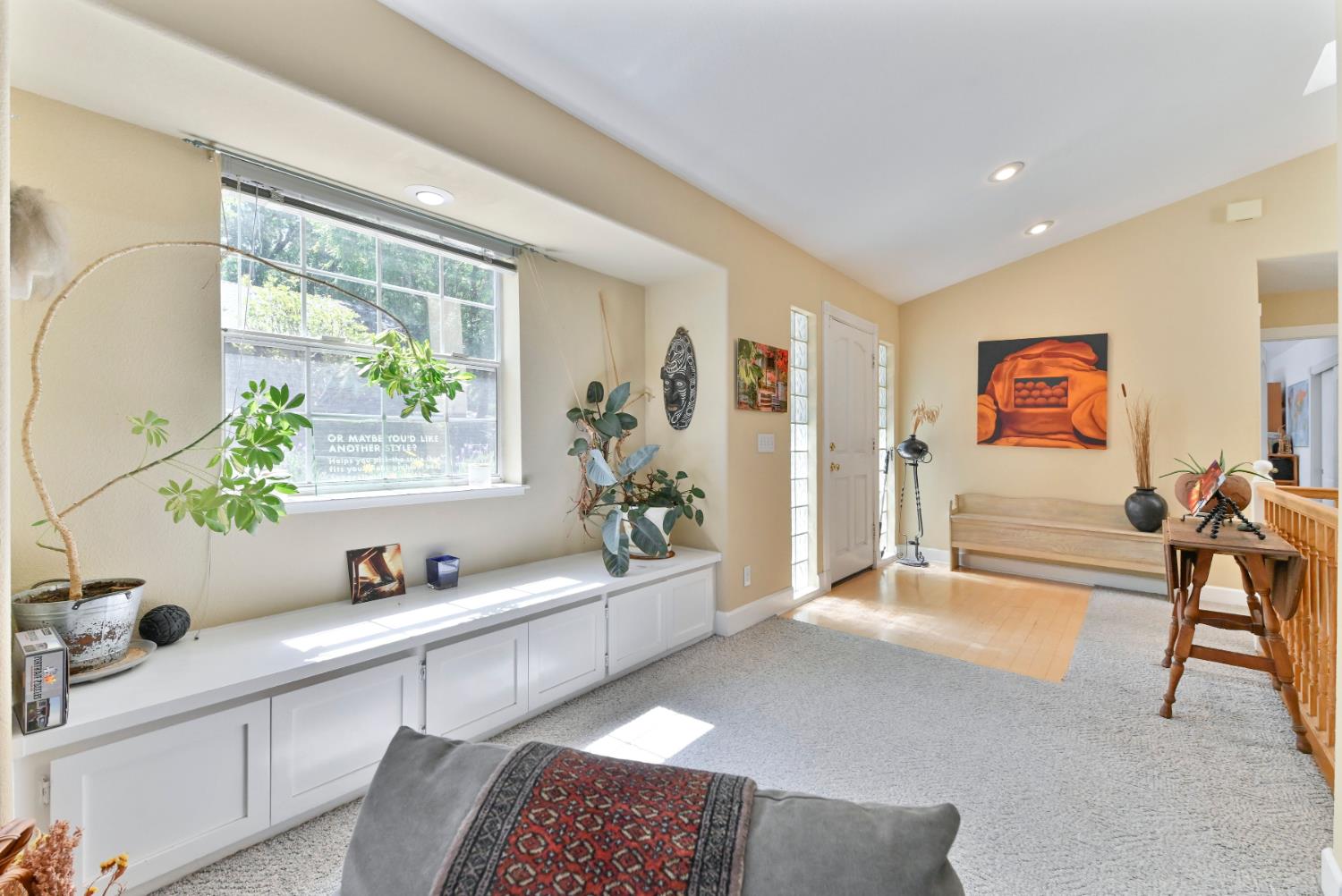 10621 Fleehart Street