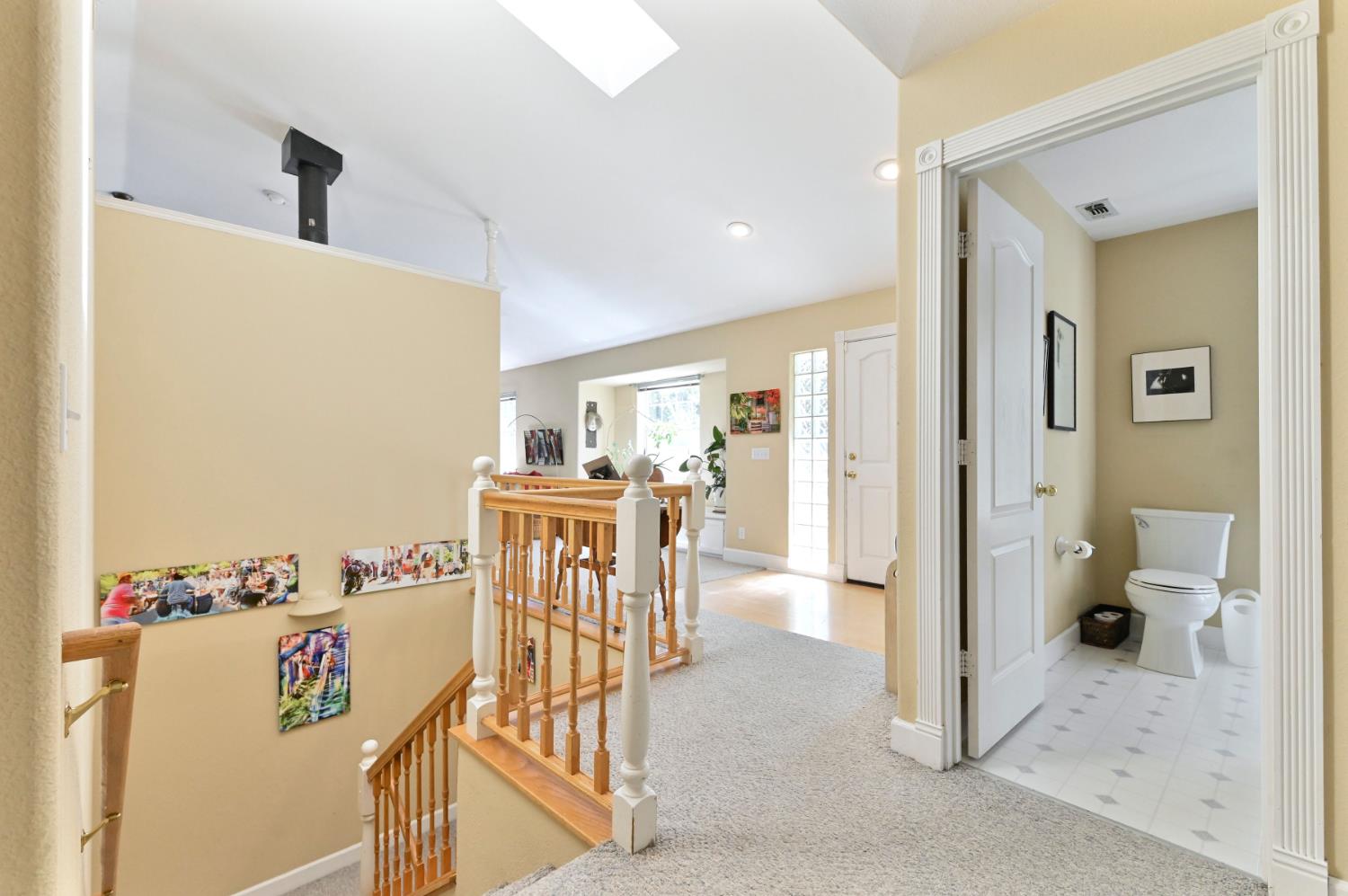 10621 Fleehart Street